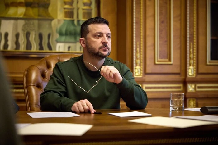 Президент звільнив двох посадовців, викритих НАБУ на корупції