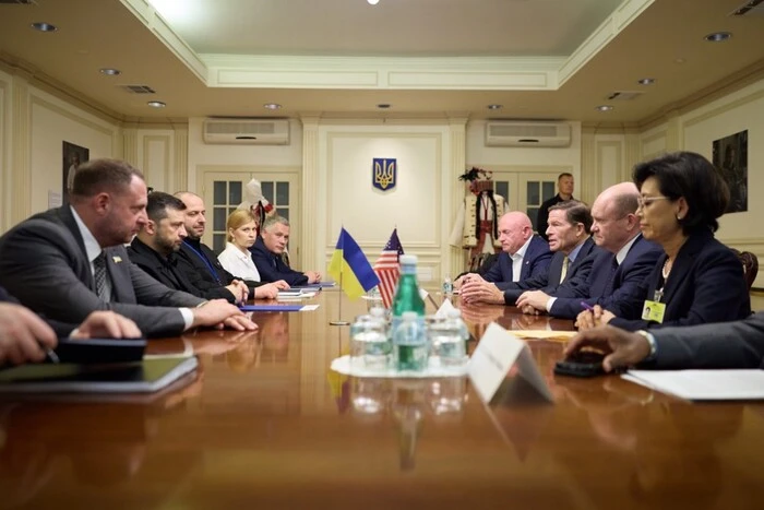 Зеленський провів зустріч із конгресменами США: обговорили злочини Росії та допомогу Україні