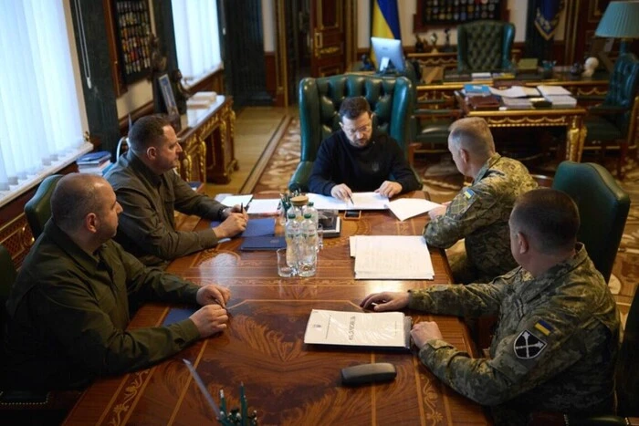 Зеленський провів технологічну Ставку про далекобійні можливості України